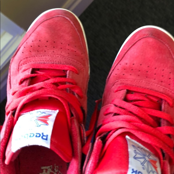 Reeboks - Picture 2 of 2